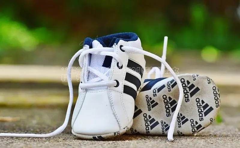 米兰体育下载地址百度网盘企业版**超前时尚 | 安踏 2024 新款爆款女
鞋，引领潮流**